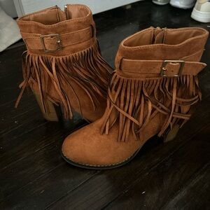 Fringe Suede Ankle Boots - Tan